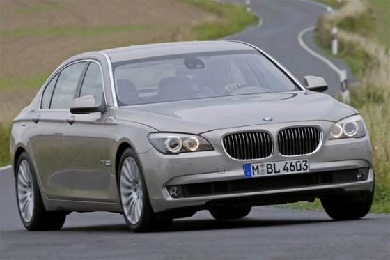 Марка BMW получила 2 престижные автомобильные награды