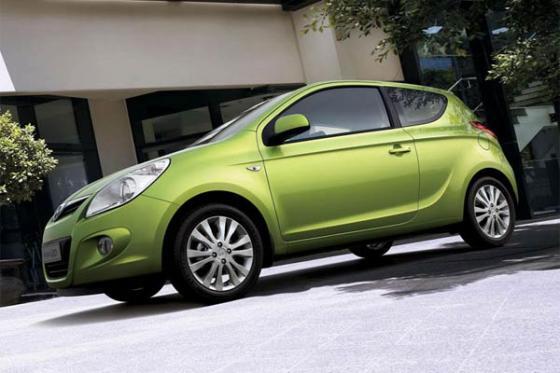 Hyundai представил первые фото трехдверной i20