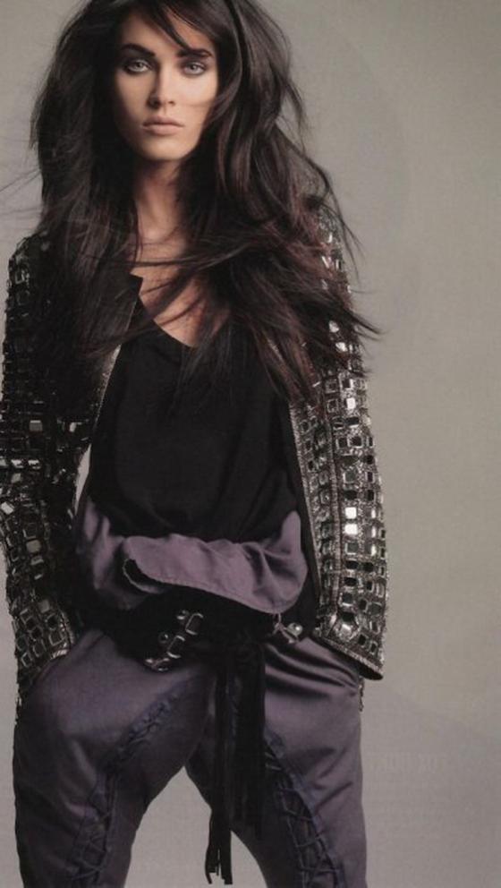 Меган Фокс - сексуальна даже в ночнушке