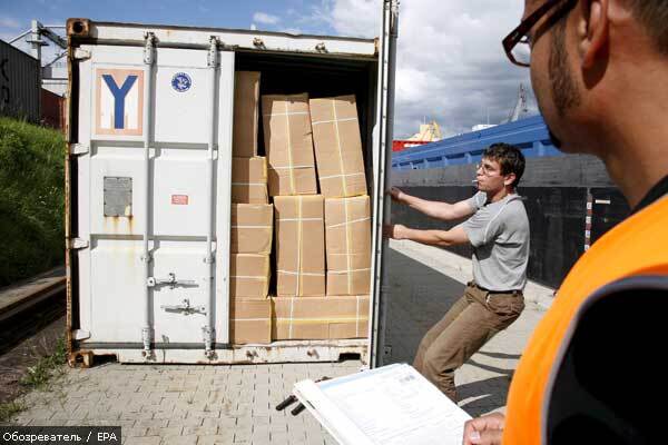 Митниця затримала 56 контрабандних картин