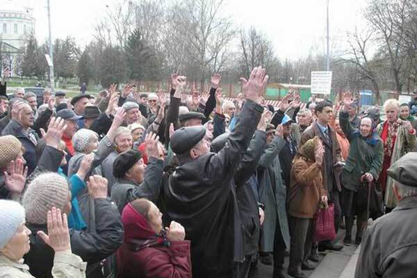 Через месяц по всей стране будут бастовать транспортники