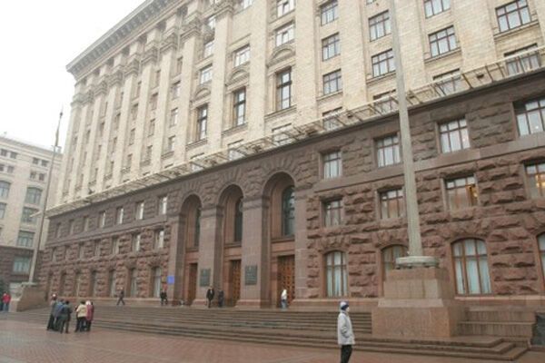 Суд не отменил непрозрачные земельные решения Киеврады