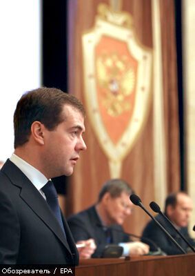Медведев создает военный противовес НАТО