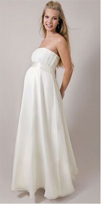 Самые модные свадебные платья для беременных. ФОТО