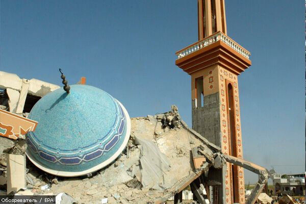 При вибуху мечеті загинуло 27 пакистанців