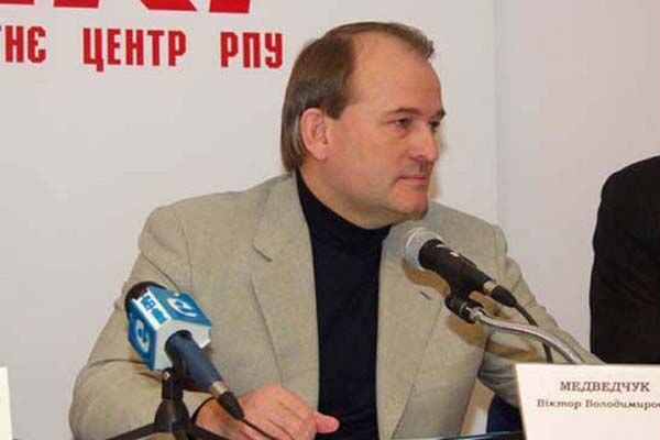 Суд зобов'язав Наливайченка вибачитися перед Медведчуком