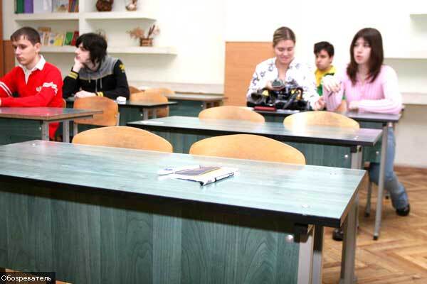 Випускники шкіл пройшли пробне тестірованіе.ФОТО