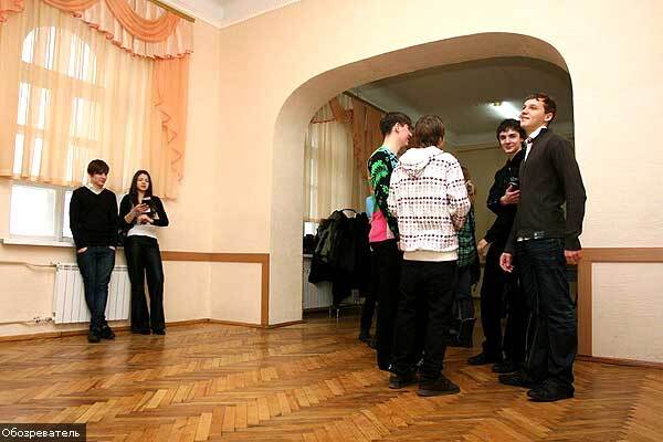 Випускники шкіл пройшли пробне тестірованіе.ФОТО