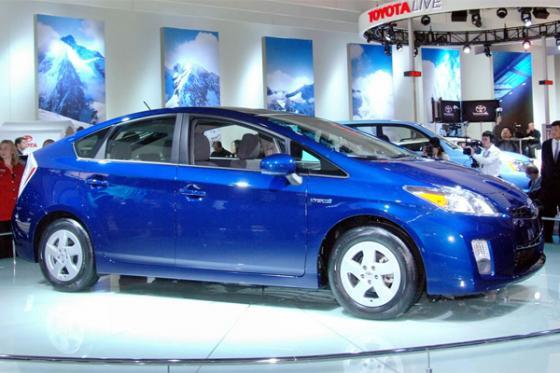 Toyota представит недорогой гибрид