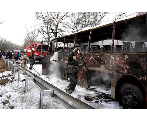 Гаишников обвиняют в пожаре автобуса