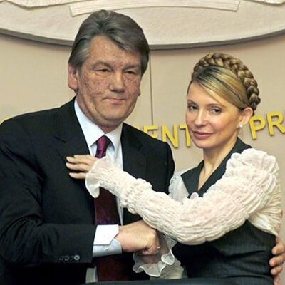 Ющенко і прем'єр грають в" Кайдашеву сім'ю"