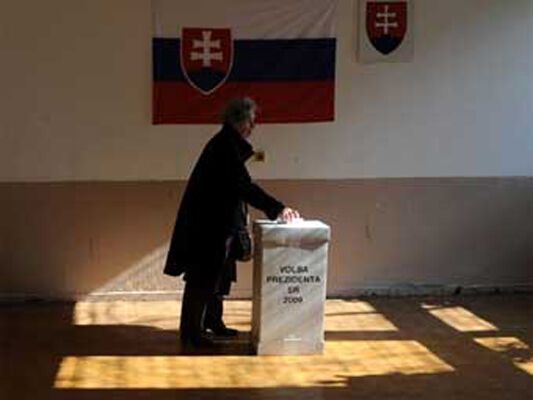 В Словакии не смогли выбрать президента