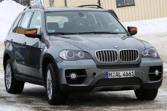 Первые снимки обновленного BMW X5