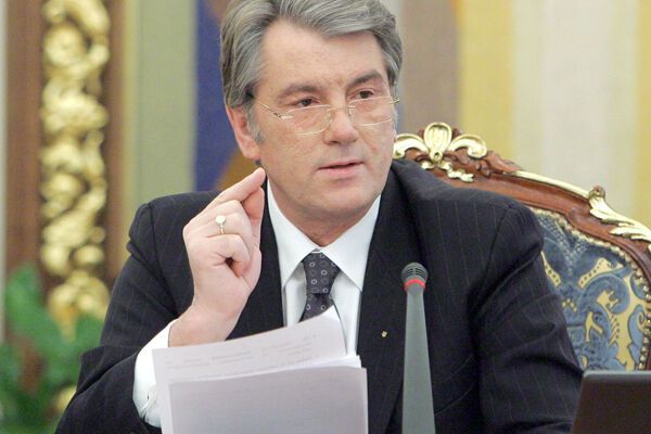 Гарант не допустит "секретарш и охранников" в Раду