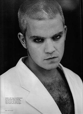 Робби Уильямс приспустил трусы (Фоторепортаж) на «ШоуОбозе»