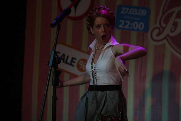 Юля Тимошенко выпила в «Бигудях»