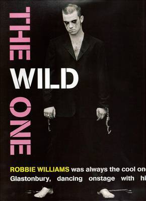 Робби Уильямс приспустил трусы (Фоторепортаж) на «ШоуОбозе»