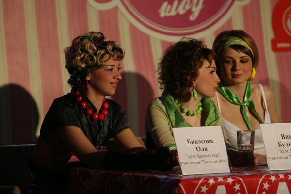 Юля Тимошенко выпила в «Бигудях»