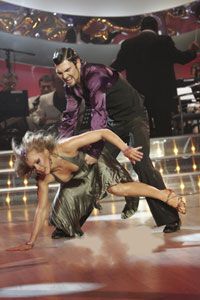 Ужасное падение на «Танцую для тебя-2»! Эх, Вася, Вася...