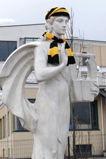 Киевские студенты ведут борьбу с кризисом