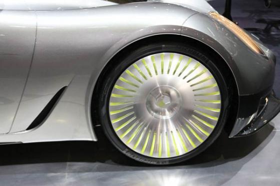 Koenigsegg презентовали электрокар, работающий на солнечной энергии