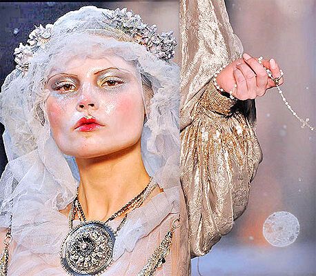 John Galliano на Паризькому Тижні моди: фрагменти нарядів