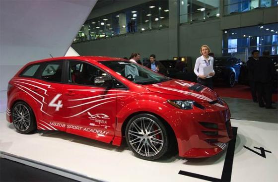 Mazda представила спортивный кроссовер «Русская Борзая»