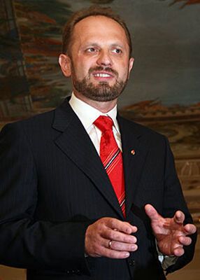 Безсмертний не дасть звільнити з "Нашої України" 7 депутатів