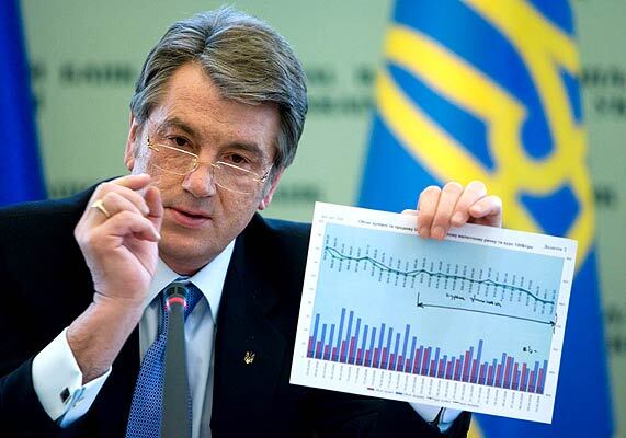 Отток депозитов прекратился впервые за полгода