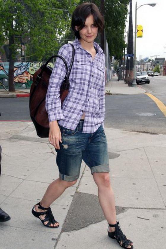 Кэти Холмс косит под пацана