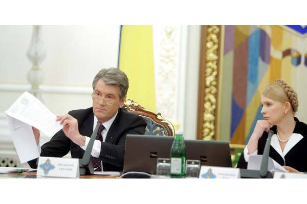 Позиции Ющенко и Тимошенко по ГТС разошлись 
