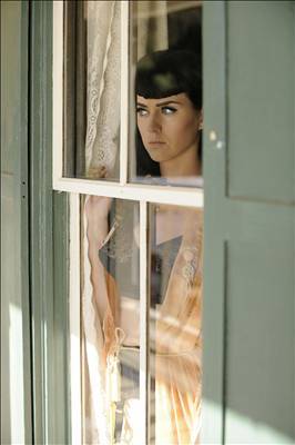 Кэти Перри в халатике и нижнем белье (Фоторепортаж) на «ШоуОбозе»