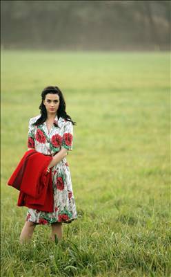 Кэти Перри в халатике и нижнем белье (Фоторепортаж) на «ШоуОбозе»