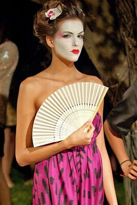 Показ мод "FASHIONscape": від японських традицій - до нарядів