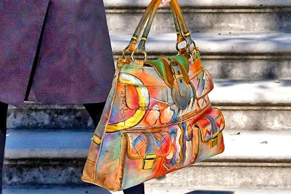 Мальовничі сумки від Anuschka