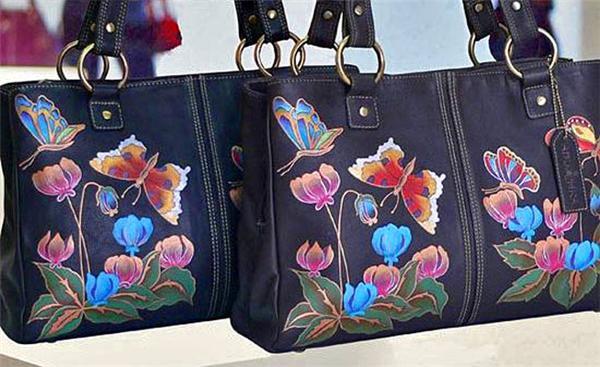 Мальовничі сумки від Anuschka