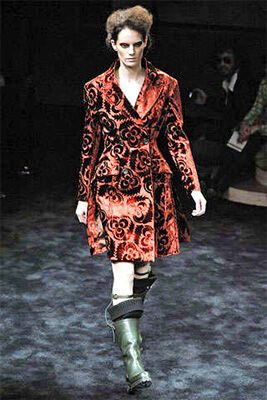 Вантажний "випалений" оксамит - модний тренд сезону