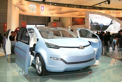 Brilliance представил электромобиль