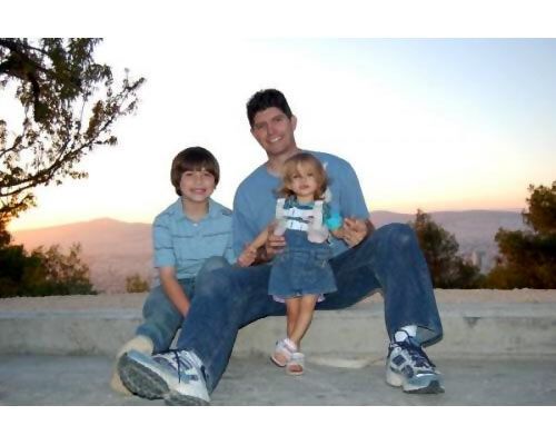 Жінка з половиною тіла народила двох дітей