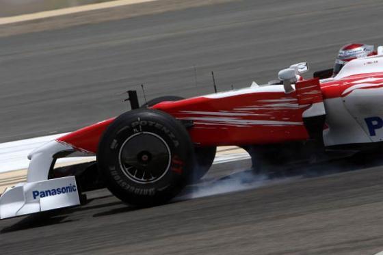 Пилоты Toyota самые быстрые в Бахрейне