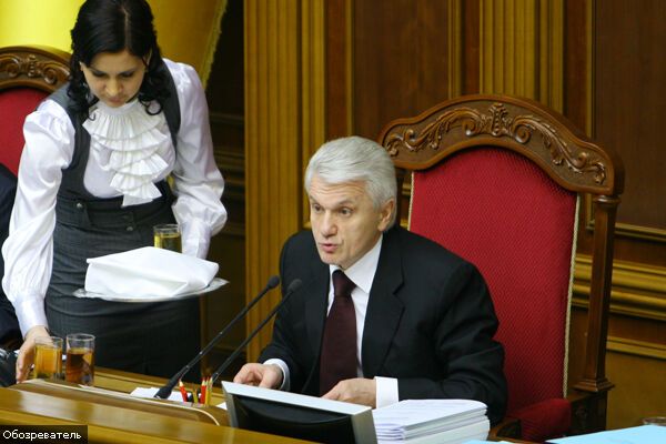 Литвин поддержал выборы Президента в январе