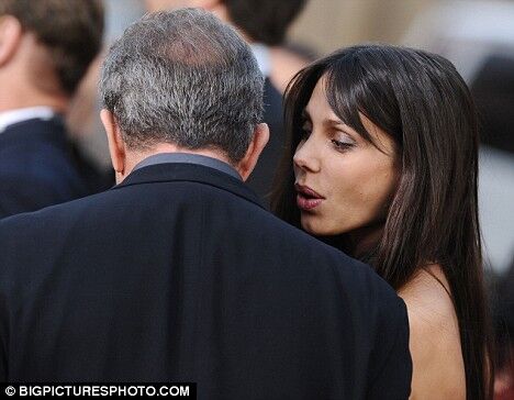 Мэл Гибсон показал свою русскую любовницу