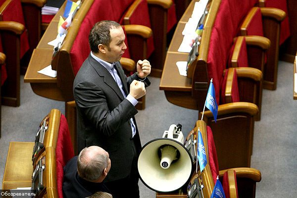 Предлагать премьера может лишь коалиция. Раду не распустят