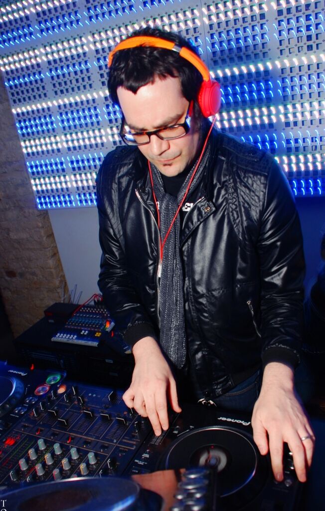 Ursula 1000 включил в Heaven club солнце