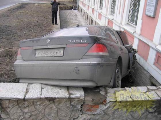 BMW научился летать! Но не приземляться