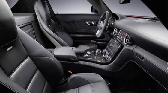 Mercedes-Benz показал новый суперкар SLS AMG