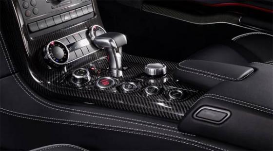 Mercedes-Benz показал новый суперкар SLS AMG