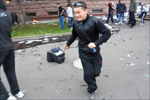 Весна. Кишинів. Опозиція