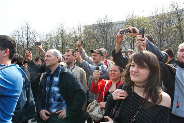 Весна. Кишинів. Опозиція