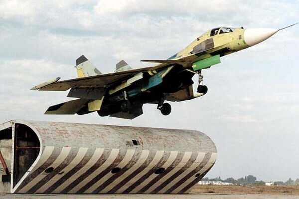 Ехануров пустит российских летчиков тренироваться в Крыму